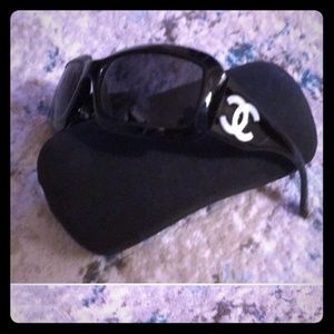 💯Gorgeous Chanel glasses